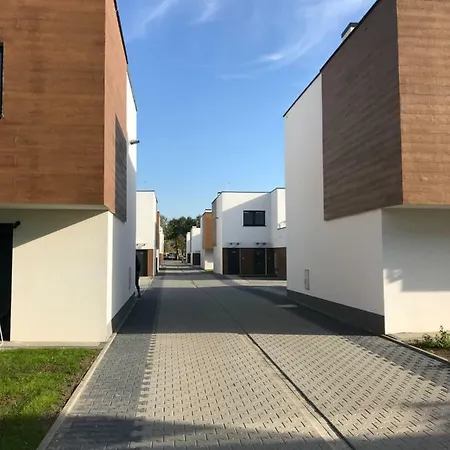 Lawendowy Zakatek - Klimatyzacja - Ogrodek - Prywatny Parking Apartment Rzeszow Exterior photo